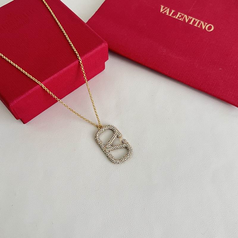 Valentino Necklace 05yxs07